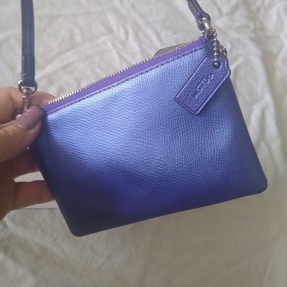 Coach F53429  Crossgrain Leather Corner Zip Wristlet, SV/Metallic Purple… - Picture 9 of 13